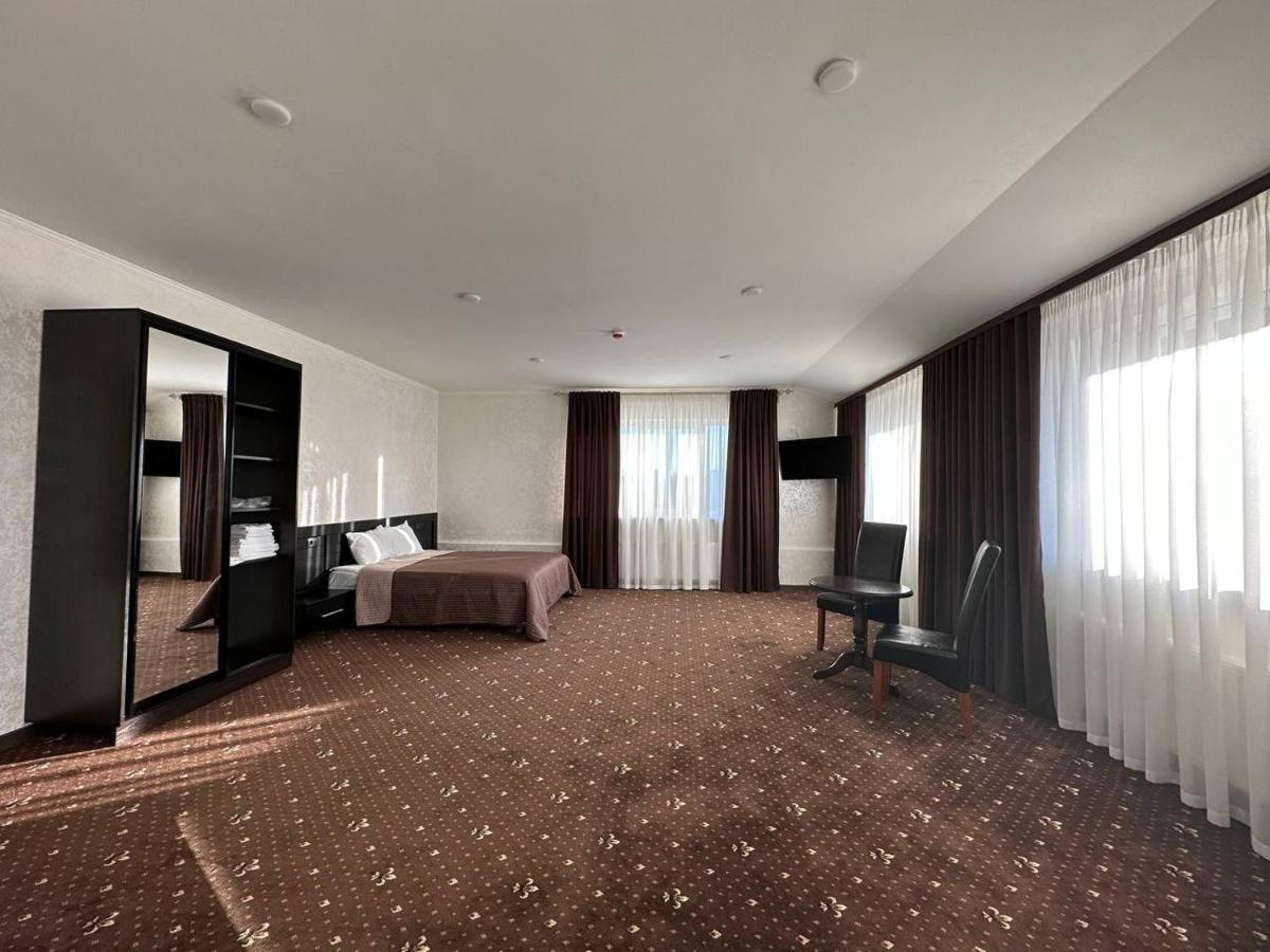 Hotel Merry Club Maliye Khutora Ngoại thất bức ảnh